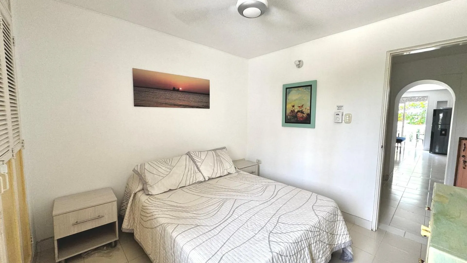 Apartamento a unos metros del mar en Santa Marta Gaira 0*,  Colombia
